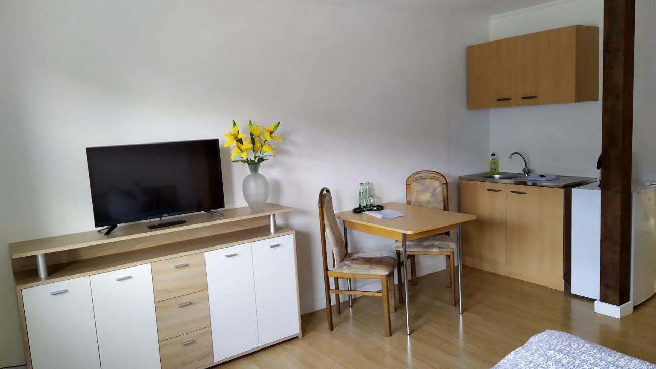Greizer Kammhuette Gaststaette & Pension Klingenthal Luaran gambar